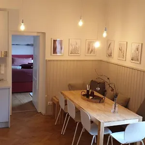 Apartment Red Flat By Grazrentals Direct By & Free Parking, Graz